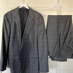 Men’s Grey Windowpane Suit with Matching Pants and Sportcoat.